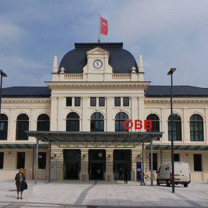 St. Pölten Hauptbahnhof, St. Pölten